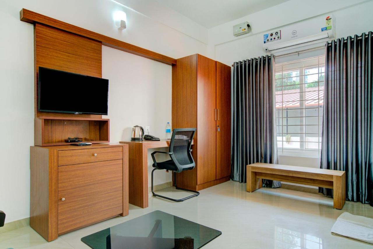 Vaccinated Staff- Capital O 74715 Phoenix Holidays Hotel Kochi Ngoại thất bức ảnh